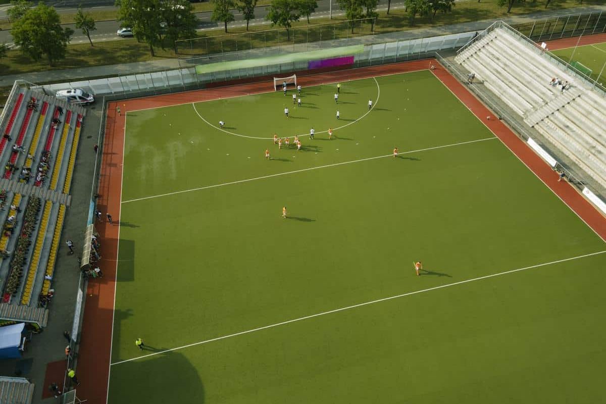 dimension terrain de foot
